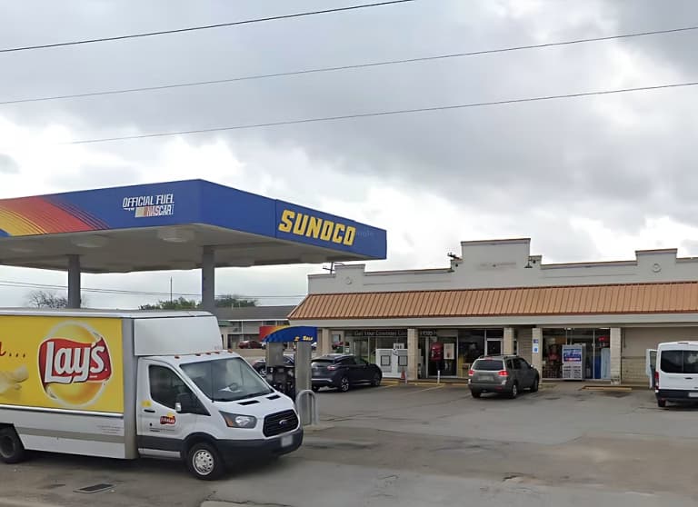 6806 Sanger Ave, Waco TX 76710